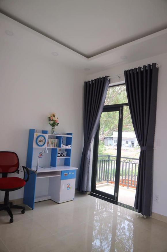 Thiet ke nha hai tang hien dai, kinh phi eo hep dung bo qua!-Hinh-7