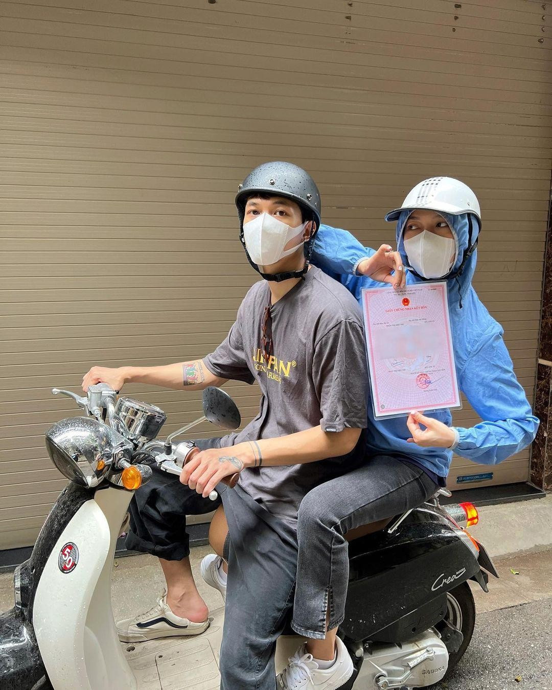 Trao luu khoe giay dang ky ket hon cua sao Viet-Hinh-4