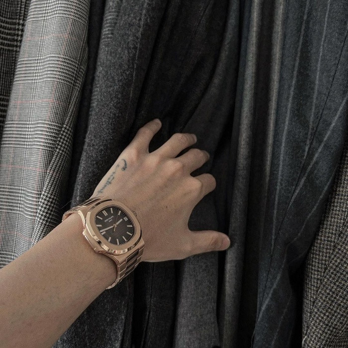 Sơn Tùng 'đếm ngón tay', dân mạng lại choáng nhẹ - Hình 5 Son Tung 'dem ngon tay', dan mang lai choang nhe-Hinh-5