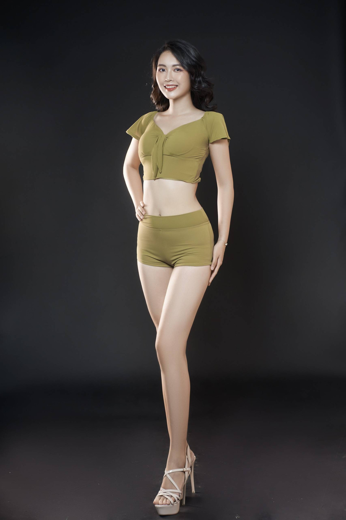 Thủ khoa ĐH Kinh tế Quốc dân vào chung kết Hoa hậu Việt Nam 2022 - Hình 11 Thu khoa DH Kinh te Quoc dan vao chung ket Hoa hau Viet Nam 2022-Hinh-11