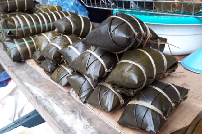 Banh chung nhan ca kho ki la nhat Viet Nam-Hinh-12