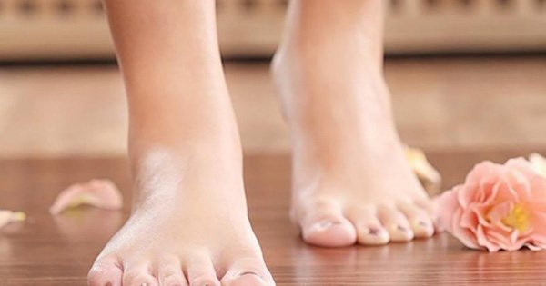 Ban chan co 5 dau hieu nay thi can di kham bac si ngay