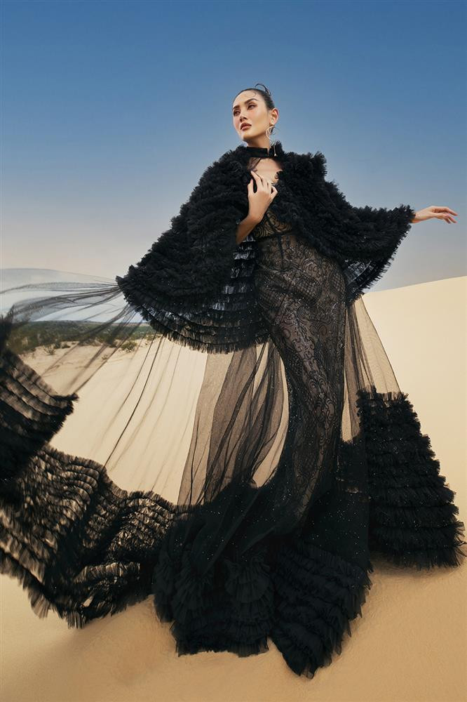 Võ Hoàng Yến có thể "đánh bại" Triệu Vy khi diện chung thiết kế? - Hình 4 Vo Hoang Yen co the