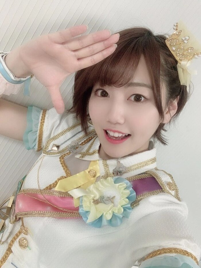 Nhan sac nu ca si noi tieng mac ung thu mau o tuoi 22