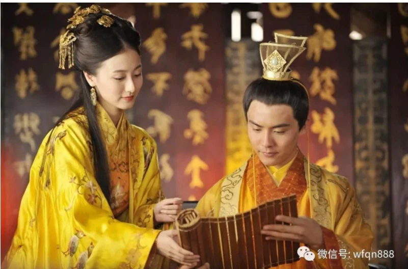 Phi tần bị phạt bỏ đó, thái giám bàng hoàng khi tới "nhặt xác" - Hình 2 Phi tan bi phat bo do, thai giam bang hoang khi toi