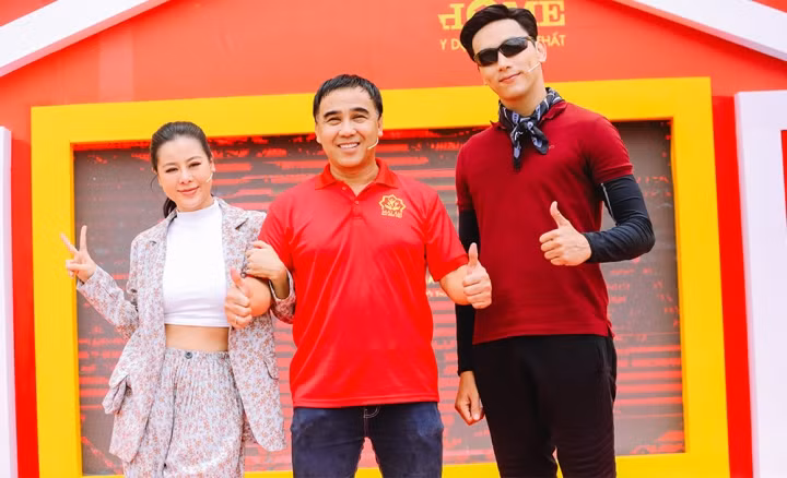 MC Quyền Linh tiết lộ con gái út 'đắt show' hơn cả bố MC Quyen Linh tiet lo con gai ut 'dat show' hon ca bo