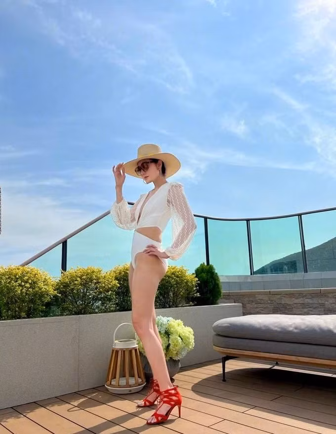 Hai lan mang tieng la 