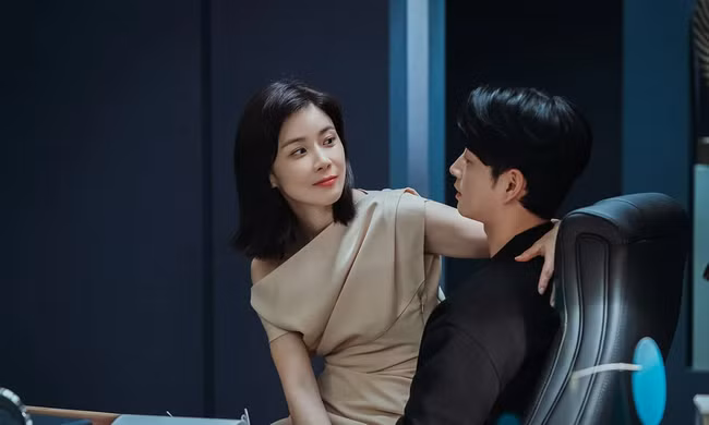 "Ôn chuyện" với người yêu cũ, vừa cởi đồ tôi đã gặp chuyện ảnh 1