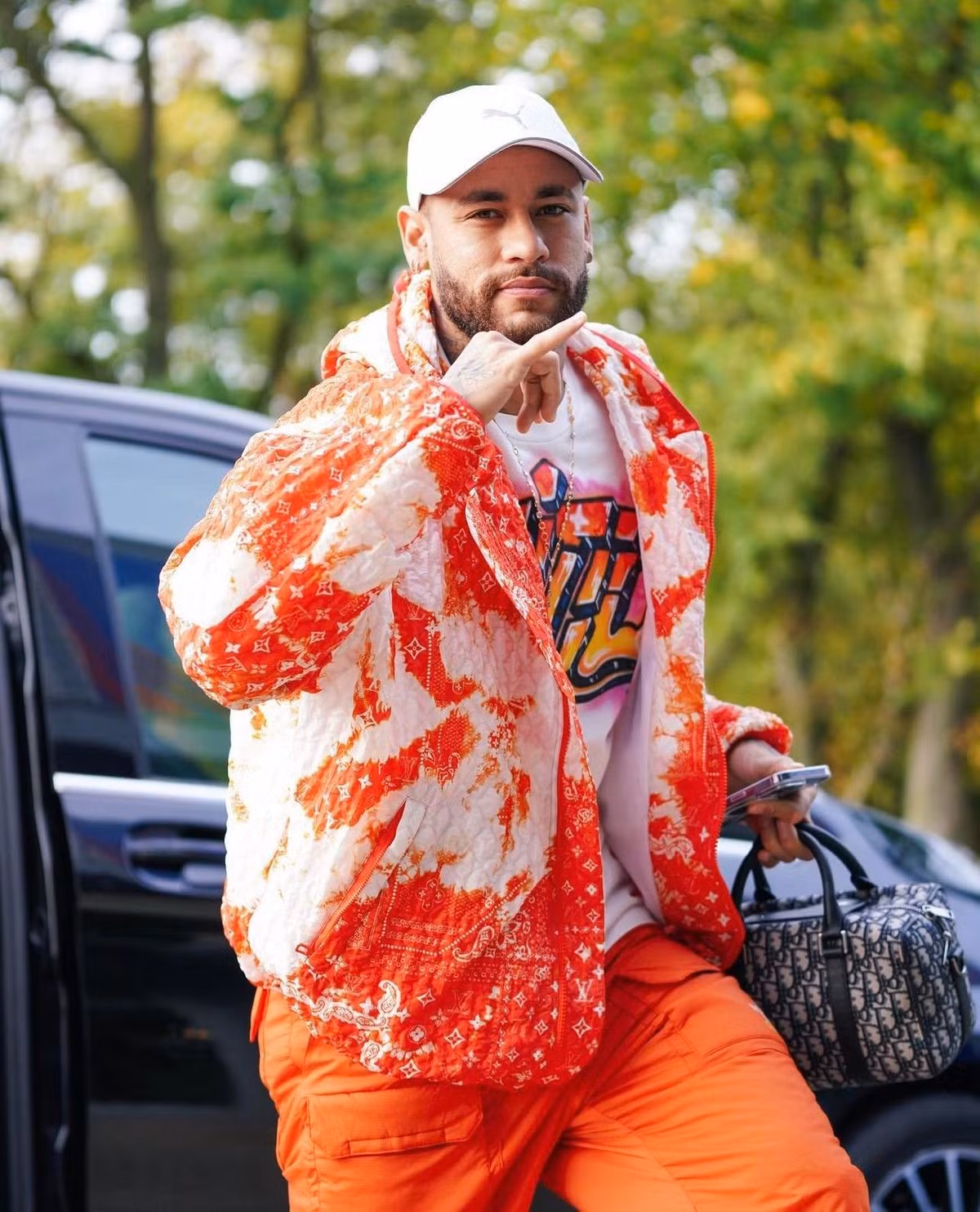 Neymar khong chi da bong hay ma con la quy ong thoi trang-Hinh-3