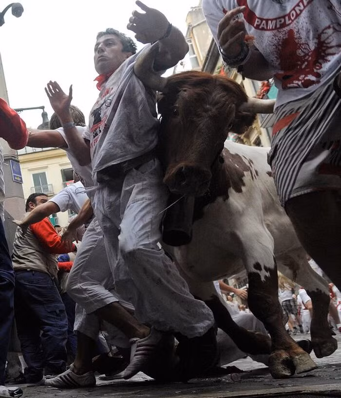 Xem le hoi truyen thong, cu ong mat mang oan vi bi bo huc