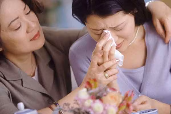 Mẹ chồng chia cho mảnh đất, con dâu chưa kịp vui đã bật khóc Me chong chia cho manh dat, con dau chua kip vui da bat khoc