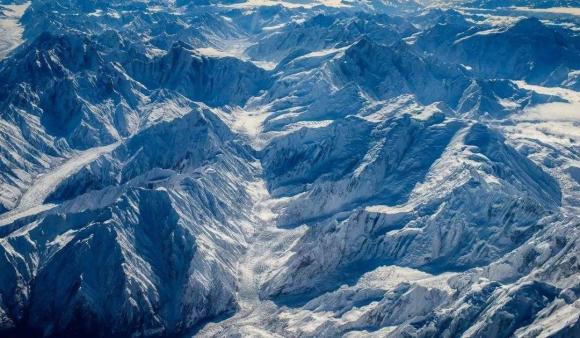 Trai dat ban dau la qua cau lua, nuoc co nguon goc the nao?-Hinh-2