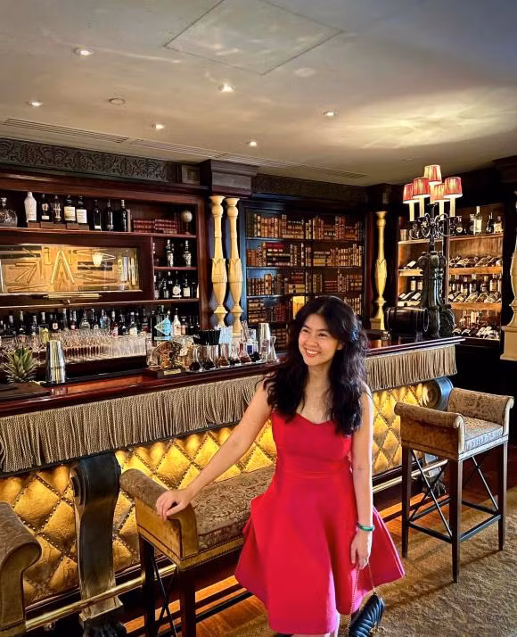 Kim Thu len do dao pho Chau Au, tre dep nhu gai 18 du U50-Hinh-6