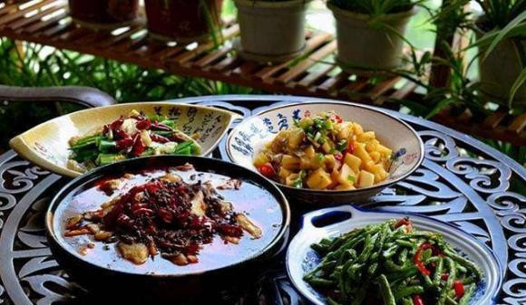 Chuyen gia khong bao gio goi hai mon 