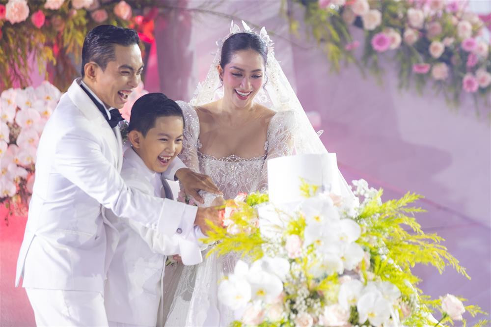 Tran Thanh an cuoi: Anh bi tag banh bao, anh tu dang hu hon-Hinh-2