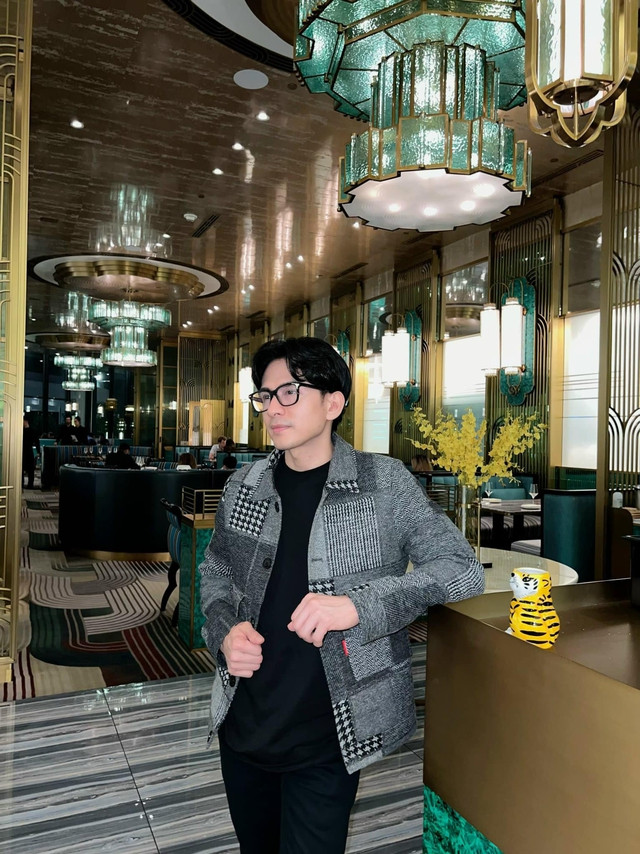 Lam Truong va Dan Truong U50, ngay cang phong do va dien trai-Hinh-10