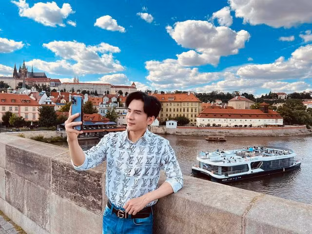 Lam Truong va Dan Truong U50, ngay cang phong do va dien trai-Hinh-7