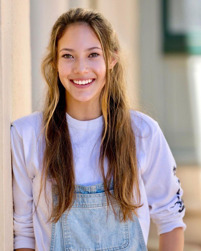 Ve dep lai cua nu VDV truot tuyet du Olympic 2022-Hinh-4