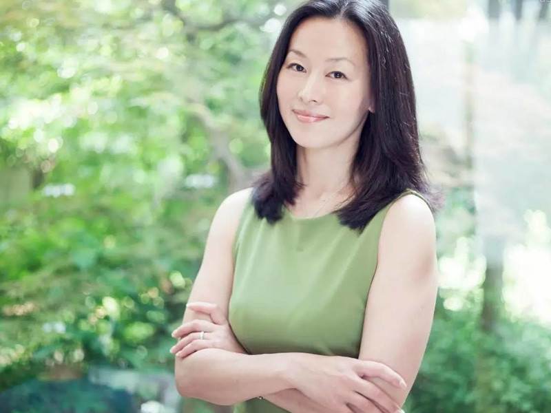 Ba câu hỏi trên liên quan đến quyền riêng tư của phụ nữ, bất kể đàn ông hỏi họ cố ý hay vô ý, điều đó sẽ chỉ khiến mối quan hệ của bạn thêm khó xử. Vì vậy, dù là trong tình yêu hay hôn nhân, hãy tránh những câu hỏi này và để chúng biến mất khỏi tâm trí bạn.