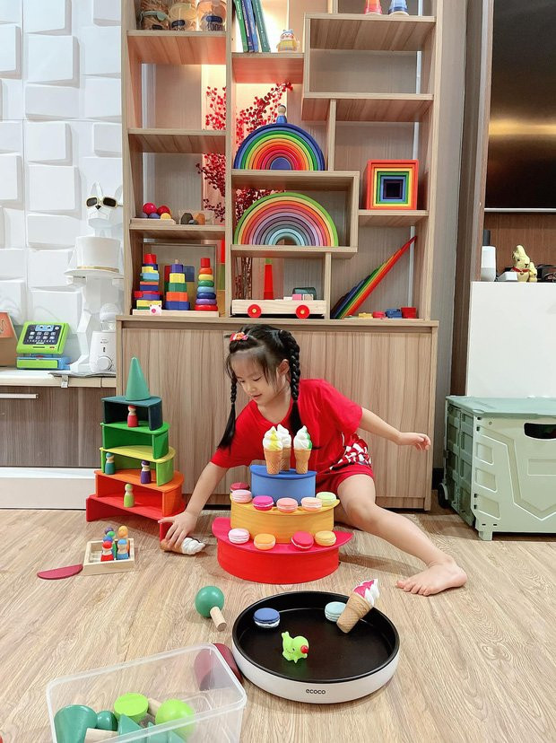 Diệp Lâm Anh hé lộ 1 góc nhà mới sau khi chia tay chồng Diep Lam Anh he lo 1 goc nha moi sau khi chia tay chong