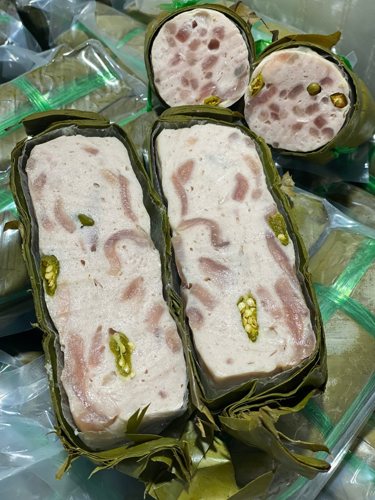 Cha tai heo ot xiem xanh, mon moi bien tau dat khach dip Tet-Hinh-2