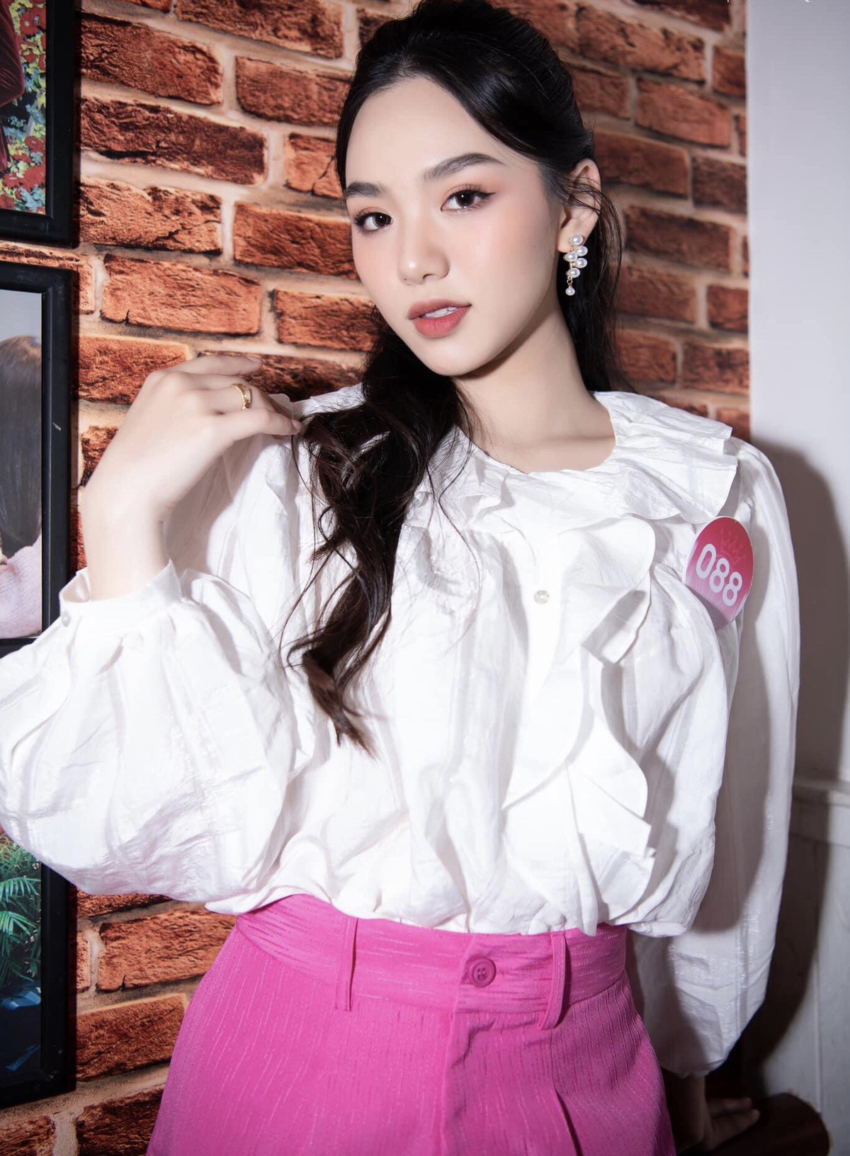 Người có sức ảnh hưởng lớn nhất đến Khánh Hoà chính là mẹ. Với cô, bà là đại diện hình ảnh của người phụ nữ Việt Nam, hết lòng yêu thương và chăm sóc gia đình, hy sinh mọi thứ để cho con có cuộc sống tốt đẹp.