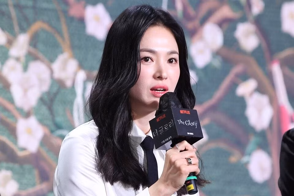 Ve ngoai cua Song Hye Kyo o tuoi 41