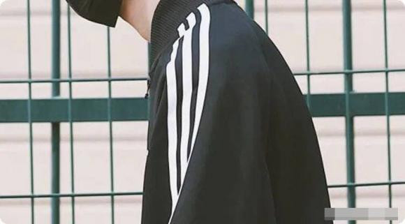 Mot nguoi co may man hay khong, nhin 4 bo phan nay tren mat-Hinh-3