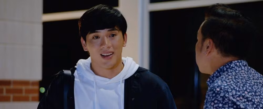 Hau giam can, Thuan Nguyen co ve dien trai trong vai chinh dau tay