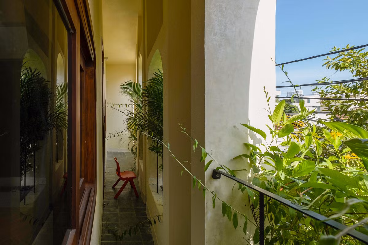 Nha hem o Nha Trang su dung duong cong bat dinh-Hinh-5