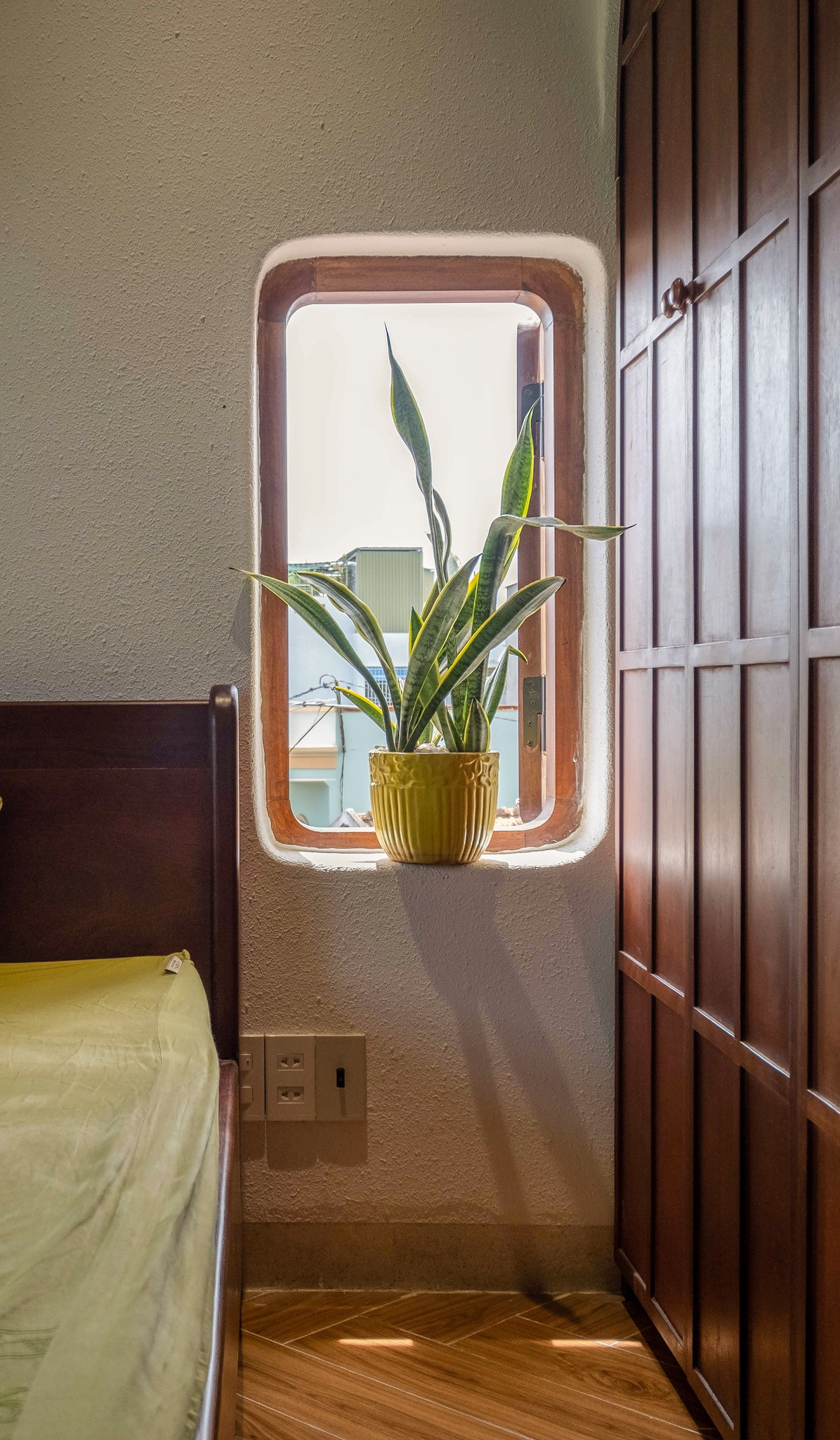 Nha hem o Nha Trang su dung duong cong bat dinh-Hinh-8