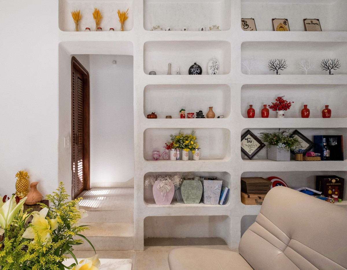 Nhà hẻm ở Nha Trang sử dụng đường cong bất định - Hình 6 Nha hem o Nha Trang su dung duong cong bat dinh-Hinh-6