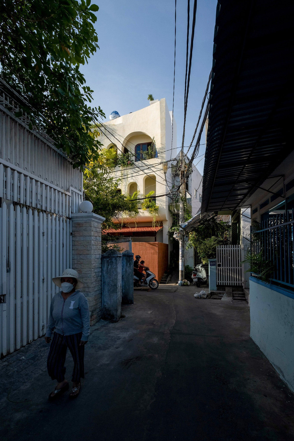 Nha hem o Nha Trang su dung duong cong bat dinh-Hinh-2