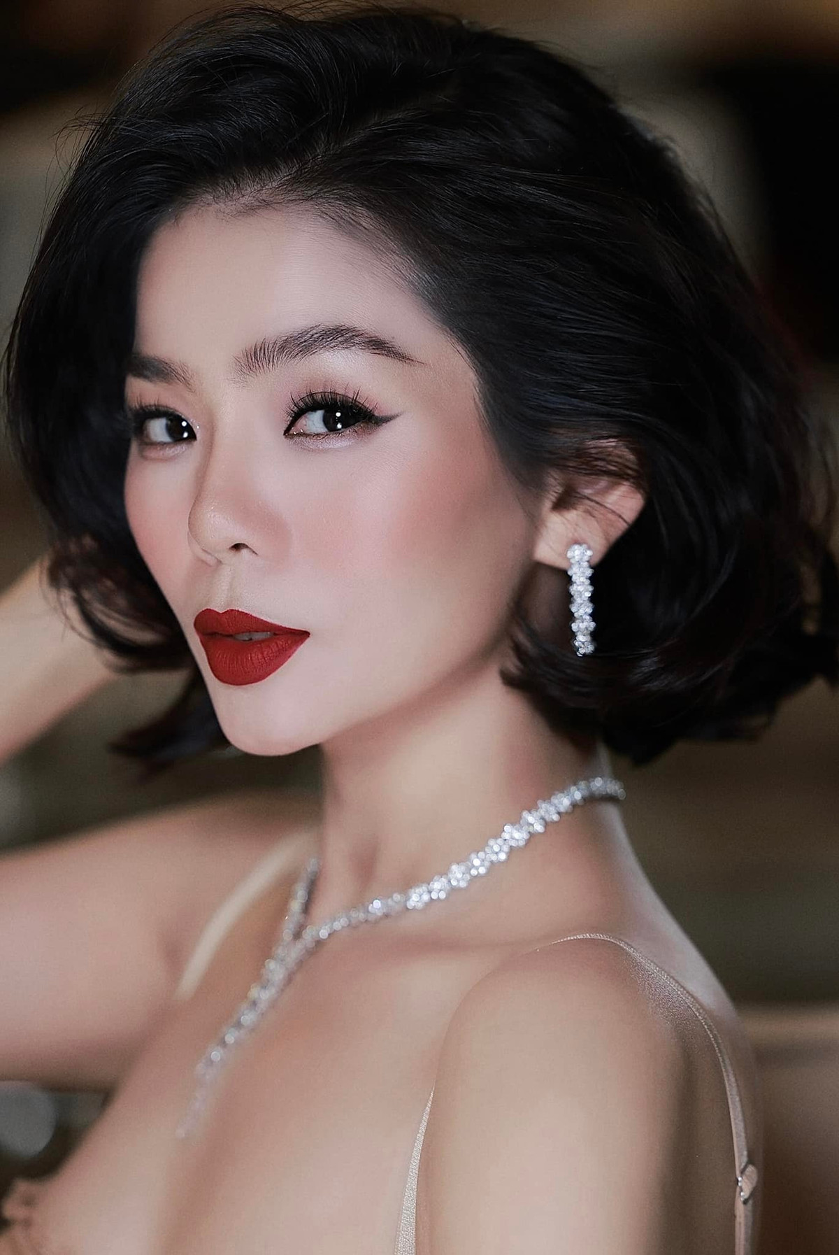 BTV Hoài Anh xinh đẹp đi sự kiện, Jennifer Pham rạng ngời nghỉ dưỡng - Hình 9 BTV Hoai Anh xinh dep di su kien, Jennifer Pham rang ngoi nghi duong-Hinh-9