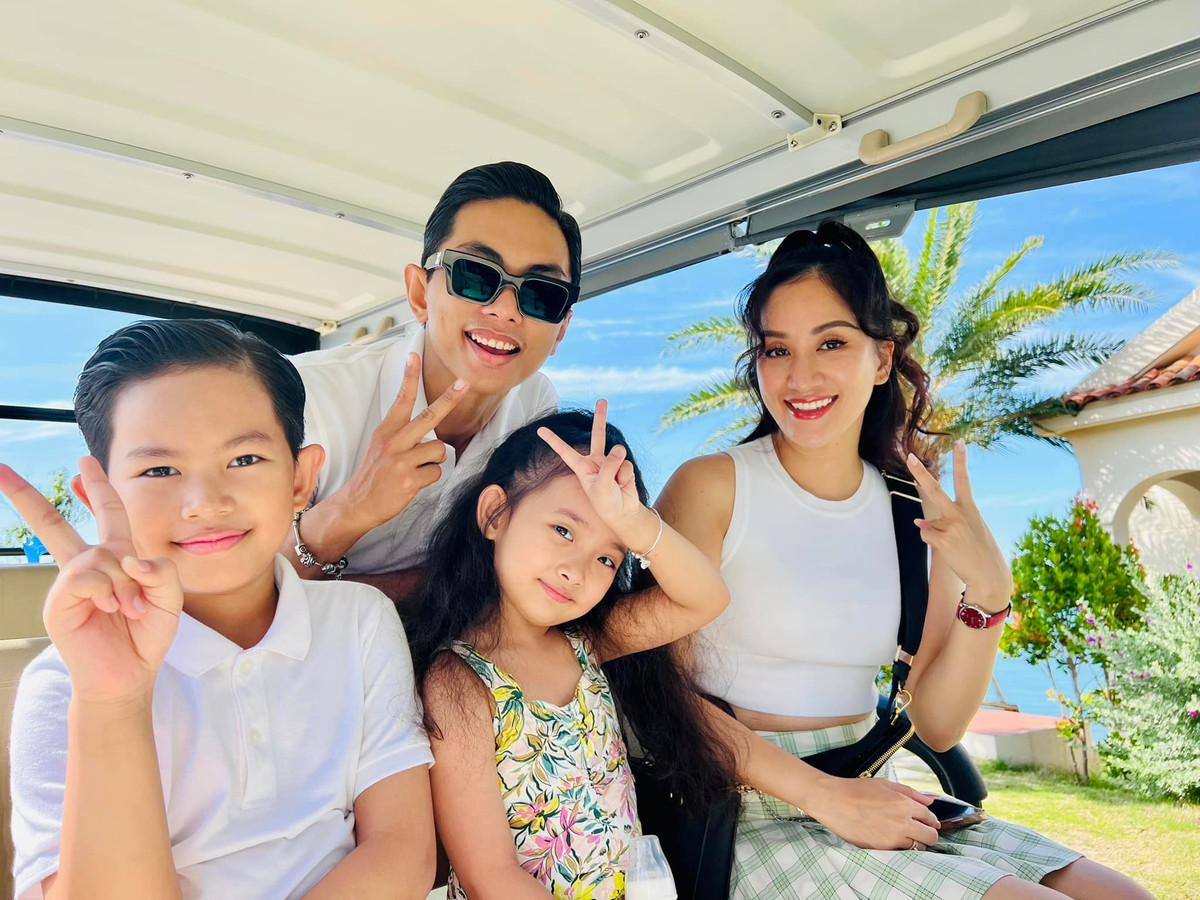 BTV Hoài Anh xinh đẹp đi sự kiện, Jennifer Pham rạng ngời nghỉ dưỡng BTV Hoai Anh xinh dep di su kien, Jennifer Pham rang ngoi nghi duong