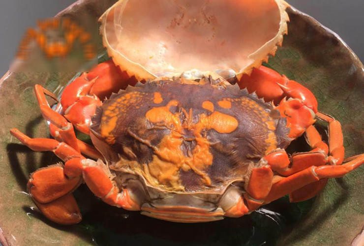 Trên thị trường, cua cốm đầu mùa có giá 700.000-750.000 đồng/kg, còn vào giữa mùa thì giá rẻ hơn