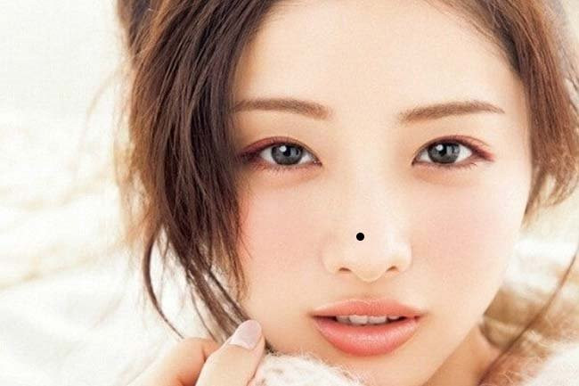 5 not ruoi xuat hien tren khuon mat la diem bao xui xeo-Hinh-4