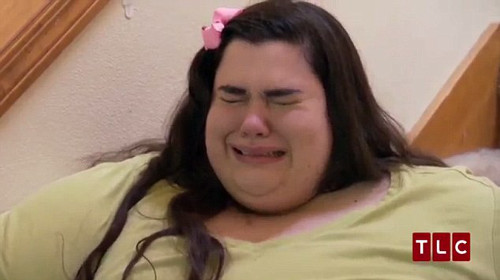 Cô đã phải bỏ học và việc làm. Amber cảm thấy thực sự khổ sở với thân hình quá béo của mình