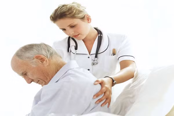 8. Phòng bệnh tuyến tiền liệt đúng có thể kéo dài đến 12 năm sống trên đời. Phòng bệnh hơn chữa bệnh, điều trị sớm là tốt nhất. Câu nói này dường như cũ nhưng vẫn còn rất nhiều người bỏ qua các dấu hiệu bệnh lý để đến khi nó bộc phát mới chạy đi chữa trị.