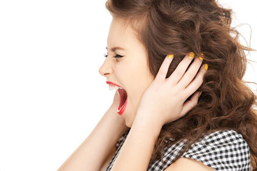 Tránh căng thẳng. Đôi khi căng thẳng có thể gây ngứa da đầu của bạn và gãi đầu sẽ là một cách để làm giảm căng thẳng đó. Tuy nhiên cách tốt nhất là tránh để bị căng thẳng.