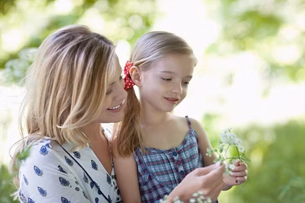 Quản lý thời gian của con sau vụ “táy máy”. Có thể cha mẹ sẽ phải để mắt tới con một thời gian để tìm hiểu nguyên nhân trẻ bị cám dỗ bởi món đồ. Hay thậm chí thắt chặt thời gian của trẻ, yêu cầu trẻ về nhà đúng giờ quy định, nếu về trễ phải có lý do, và nói rõ đi chơi chỗ nào.