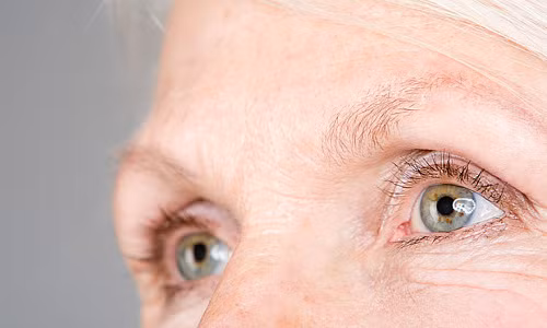 Theo các nhà khoa học, gen liên quan đến việc trẻ hóa cũng có ảnh hưởng đến việc kéo dài tuổi thọ.