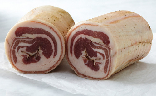 Pancetta (thịt xông khói Italia). Thêm một ít pancetta có thể mang lại hương vị đậm đà món ăn. Có thể kết hợp pancetta với súp và nước sốt yêu thích của bạn.