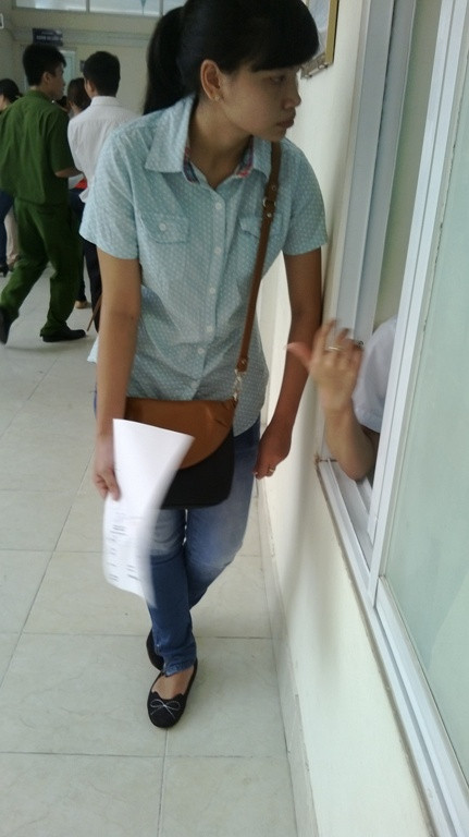 Sau đó là tiếp tục nhận loạt giấy mới