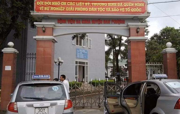 Bệnh viện Đa khoa huyện Đan Phượng, nơi chẩn đoán nhầm dẫn đến cái chết của chị Đinh Thị Tuyết Mai. Ảnh: Lê Phương
