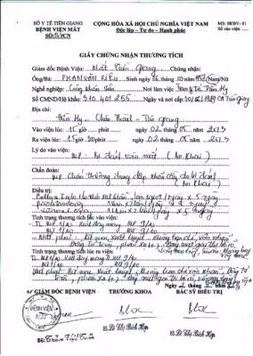 Giấy chứng nhận thương tích của ông Phan Văn Riệu- Trưởng Trạm y tế xã Điền Hy, huyện Châu Thành, tỉnh Tiền Giang Giấy chứng nhận thương tích của ông Phan Văn Riệu- Trưởng Trạm y tế xã Điền Hy, huyện Châu Thành, tỉnh Tiền Giang