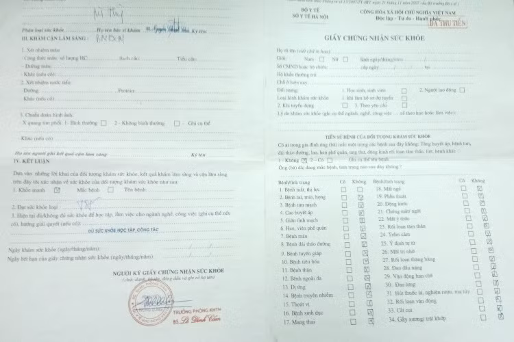 Giấy chứng nhận sức khỏe có dấu đỏ của bệnh viện Giao thông Vận tải Trung ương, được các đầu nậu giao bán công khai