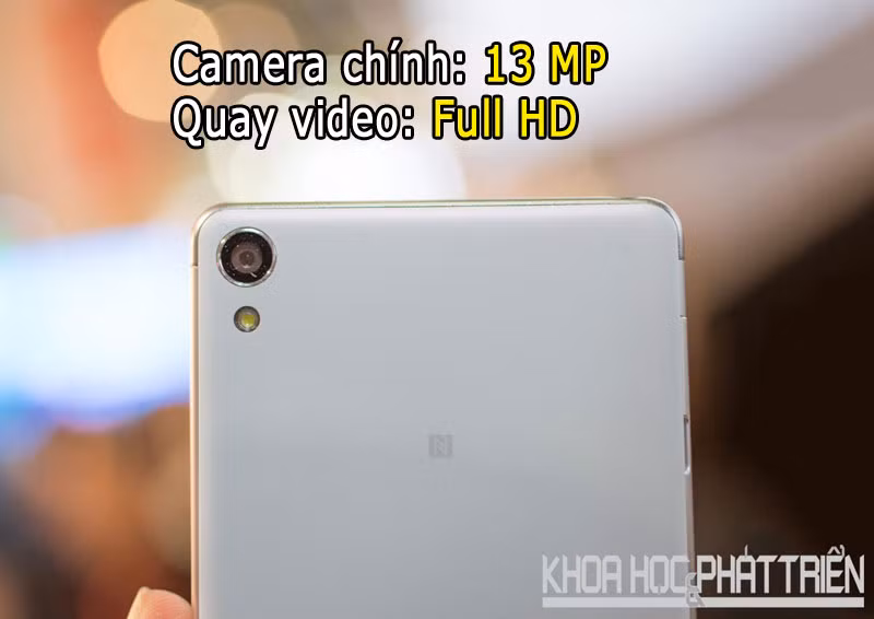Camera chính của Xperia XA sử dụngcảm biến Exmor RS với công nghệ lấy nét kép với tốc độ 0,15 giây.