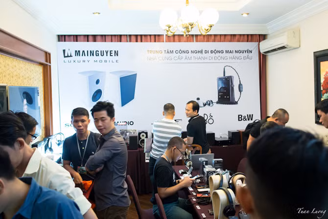 Mai Nguyên mang đến AV Show nhiều thiết bị di động cao cấp