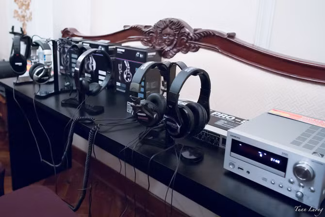 Khu trải nghiệm tai nghe Shure